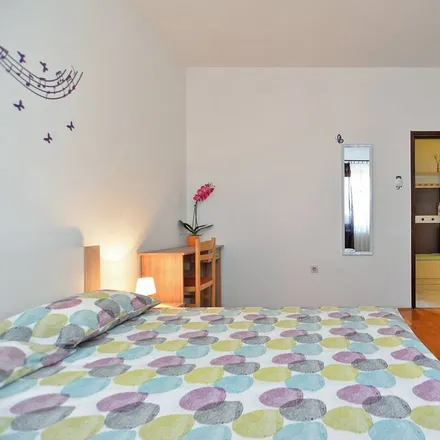 Rent this 2 bed apartment on Svetvinčenat in Istria County, Croatia