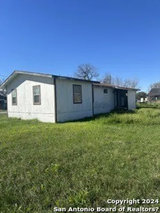 Image 3 - 119 2nd Street, Poteet, TX 78065, USA - House for sale