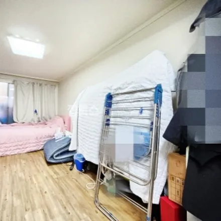 Image 4 - 서울특별시 강남구 신사동 556-15 - Apartment for rent