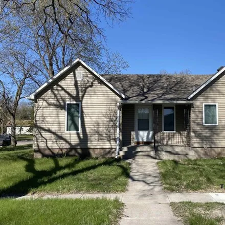 Buy this 3 bed house on 900 28th Avenue in Columbus, NE 68601