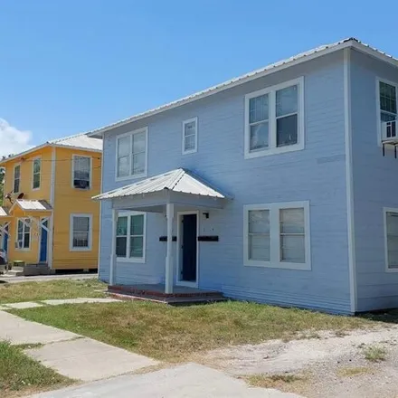 Rent this 1 bed house on Temple Beth El in Craig Street, Corpus Christi