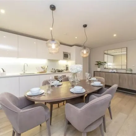 Image 2 - Howards Way, London, W2 1JZ, United Kingdom - Apartment for rent