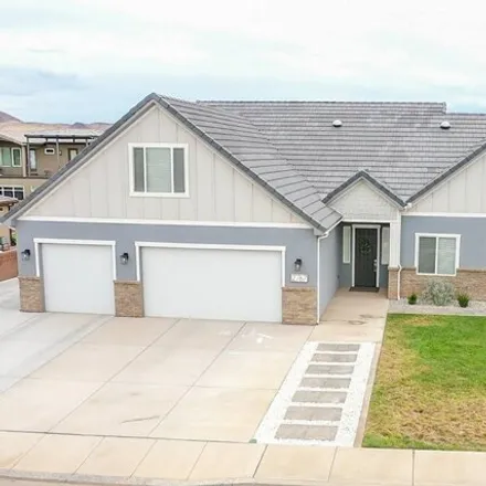 Buy this 5 bed house on 2771 4090 West in Hurricane, UT 84737