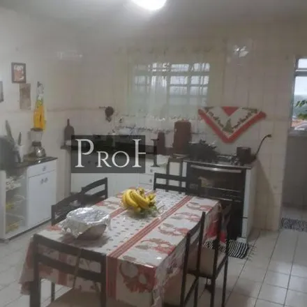 Buy this 3 bed house on Rua Serra da Cantareira in Cooperativa, São Bernardo do Campo - SP