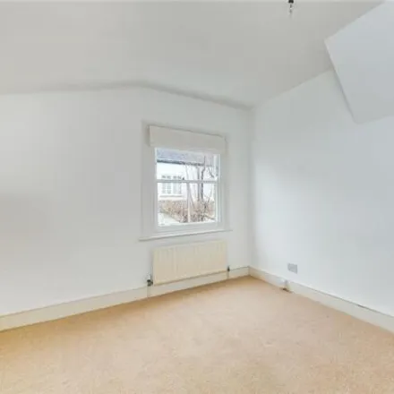 Image 7 - 15 Trehern Road, London, SW14 8PD, United Kingdom - Townhouse for rent