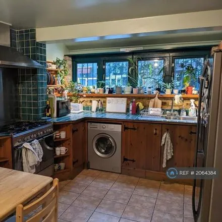 Rent this 4 bed house on McDowall Road in London, SE5 9JS