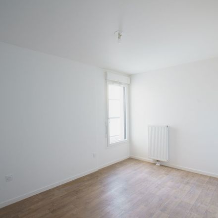 Rent this 2 bed apartment on Siège PSA in Rue Henri Sainte-Claire Deville, 92500 Rueil-Malmaison