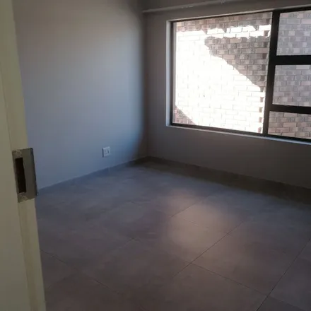 Image 2 - Charles Cilliers Street, Govan Mbeki Ward 30, Secunda, 2302, South Africa - Townhouse for rent