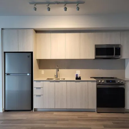 Rent this 3 bed apartment on 393 King West in 393 King Street West, Old Toronto