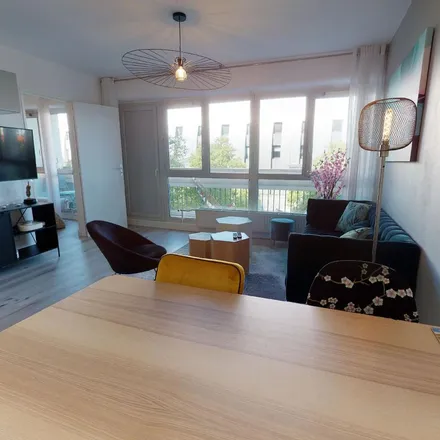Rent this 4 bed apartment on 235 Avenue Jean Jaurès in 69007 Lyon, France