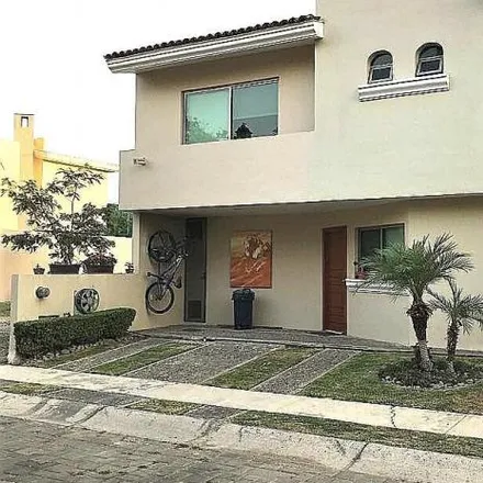 Buy this 4 bed house on Calle Escudero in Jardín Real, 45138 Zapopan