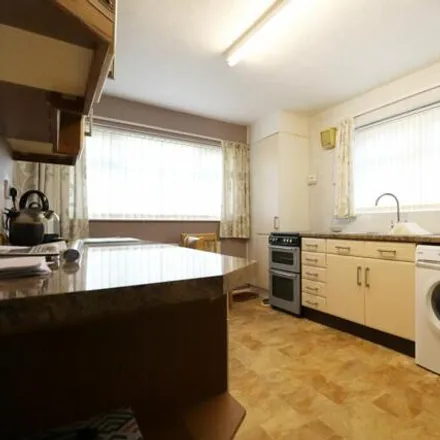 Image 2 - 16 Stainton Drive, Scunthorpe, DN17 2SF, United Kingdom - House for sale