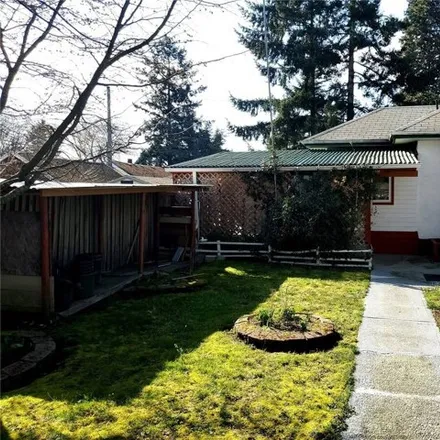 Buy this 2 bed house on 1178 East Wright Avenue in Tacoma, WA 98404