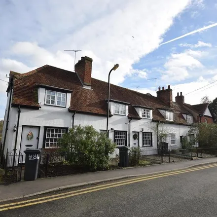 Rent this 2 bed townhouse on St Nicholas in Witham, Church Street