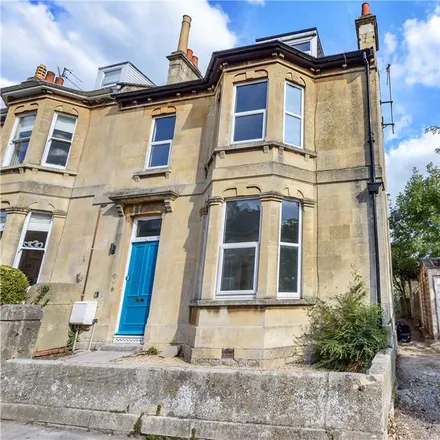 Rent this 4 bed house on Foxcombe Road in Bath, BA1 3ED