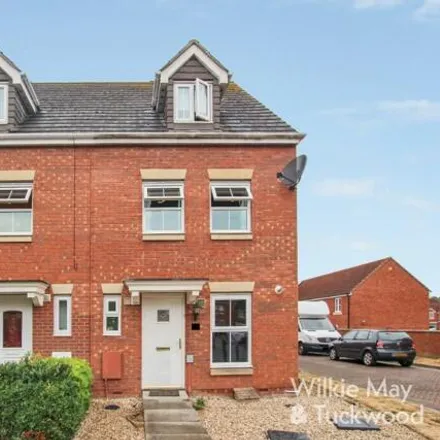 Buy this 3 bed house on 24 Griffen Close in Bridgwater, TA6 3US