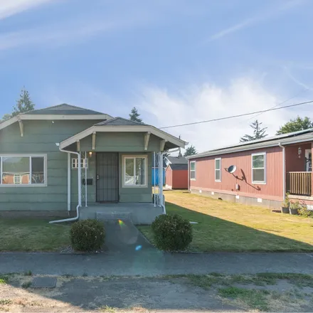 Buy this 2 bed house on 1113 South 7th Avenue in Kelso, WA 98626