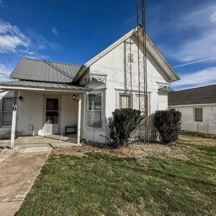 Buy this 4 bed house on 976 Summit Street in Cabool, Texas County