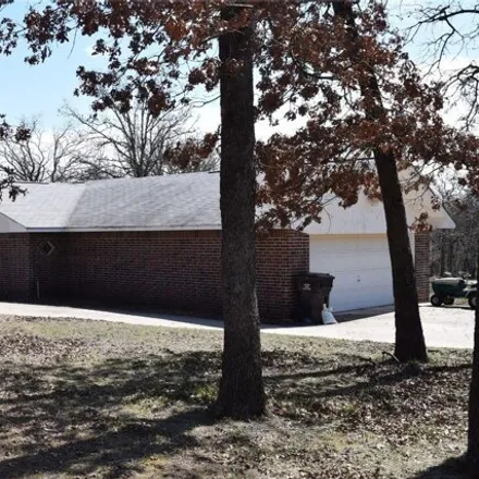 Buy this 4 bed house on 1 Oak Road in Pottawatomie County, OK 74851