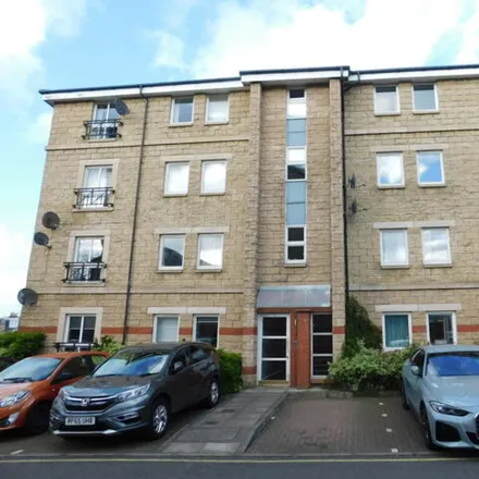 Rent this 3 bed apartment on Dryden Street in City of Edinburgh, EH7 4PN