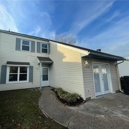 Rent this 4 bed house on 1241 Warwick Drive in Mapleton, Virginia Beach