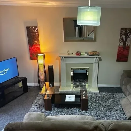 Rent this 3 bed house on Sandwell in B69 2HG, United Kingdom