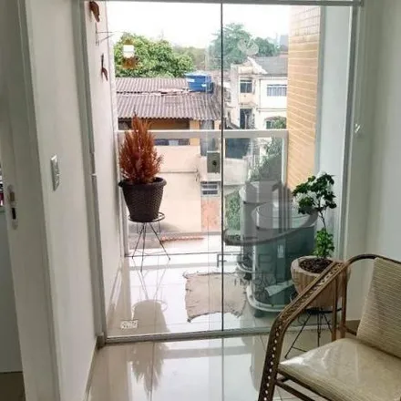 Buy this 2 bed apartment on Rua Sessenta in Vila Santa Cecília, Volta Redonda - RJ