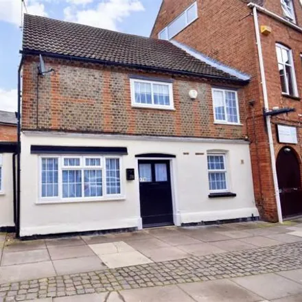 Buy this 3 bed house on Buzzard Blinds and Curtains in 17 Market Square, Leighton Buzzard