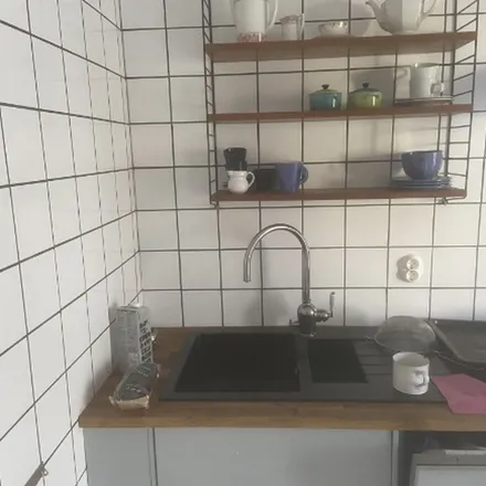 Rent this 7 bed apartment on Tångenvägen 7 in 456 32 Kungshamn, Sweden
