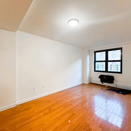 Rent this 2 bed apartment on 460 East 147th Street in New York, NY 10455