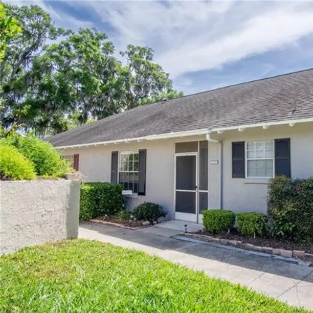 Buy this 2 bed condo on 1160 Villa Lane in Apopka, FL 32712