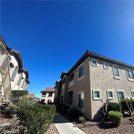 Rent this 3 bed condo on Pembrook Street in Henderson, NV 89114