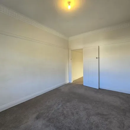 Image 2 - 32 Ramsgate Avenue, Bondi Beach NSW 2026, Australia - Apartment for rent