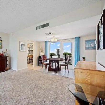 Image 7 - Optimus Barbell Club, Golfview Road, North Palm Beach, FL 33408, USA - Condo for sale