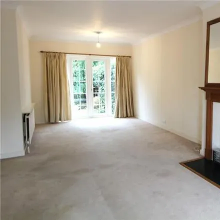 Image 2 - Heathfield Park, Midhurst, GU29 9HN, United Kingdom - Townhouse for rent