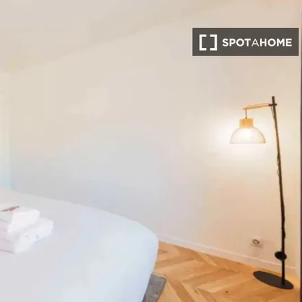 Image 3 - 15 Rue Paul Bert, 75011 Paris, France - Apartment for rent