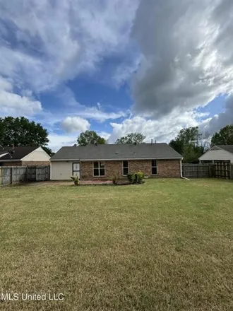 Image 3 - 3856 Heathcliff Drive, Horn Lake, MS 38637, USA - House for sale