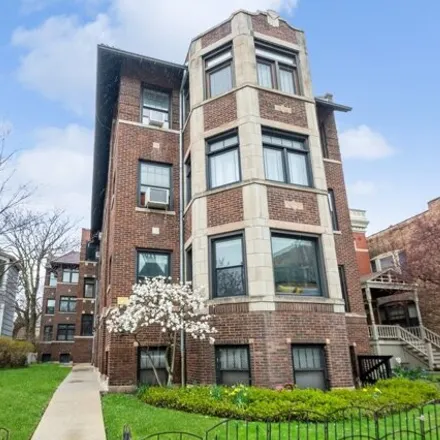 Buy this 3 bed condo on 5534-5536 South Dorchester Avenue in Chicago, IL 60637