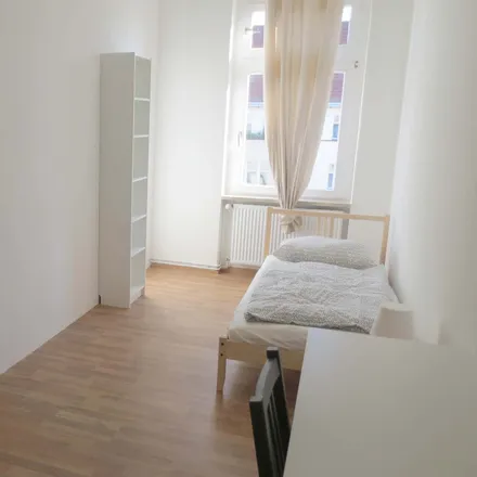 Rent this 5 bed room on Burger Republic in Müllerstraße 59, 13349 Berlin