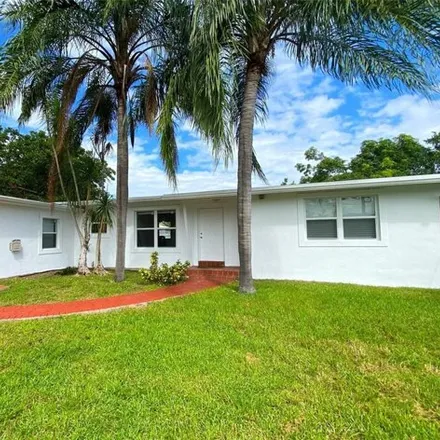 Rent this 4 bed house on 624 Southwest 6th Street in Ro-Len Lake Gardens, Hallandale Beach