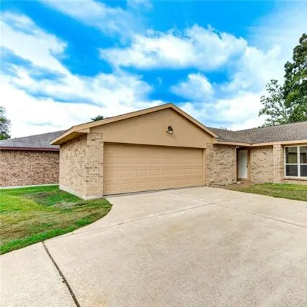 Buy this 3 bed house on 398 Meadow Wood Court in League City, TX 77573