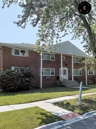 Rent this 2 bed house on 1443 Homestead Road in La Grange Park, IL 60526