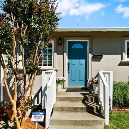 Image 6 - 1124 Bush St, Martinez, California, 94553 - House for sale