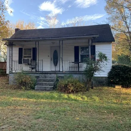 Buy this studio apartment on 207 Clifton Street in Rutledge, Grainger County