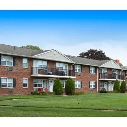 Rent this 1 bed apartment on 34 Longfellow Avenue in Levittown, NY 11756