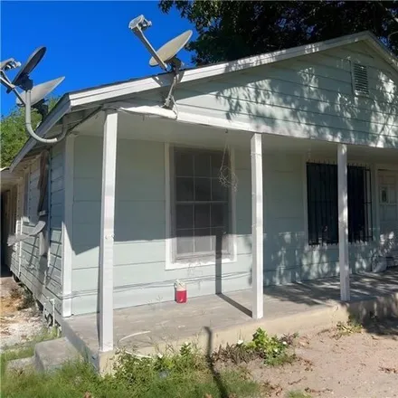 Buy this 3 bed house on 3185 Greenwood Drive in Corpus Christi, TX 78405