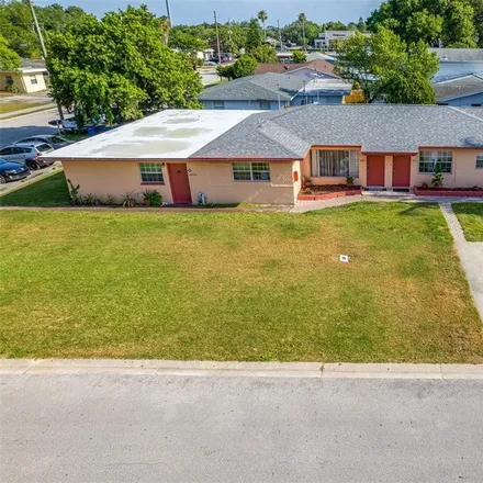 Buy this studio duplex on 1811 Rainbow Drive in Clearwater, FL 33765