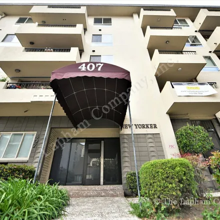 Rent this 1 bed apartment on New Yorker in 407 Perkins Street, Oakland