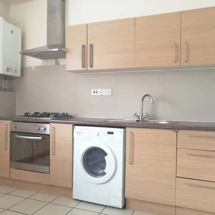 Rent this 2 bed apartment on Cheques Cashed in Camberwell Road, London