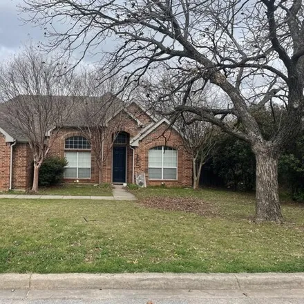 Rent this 3 bed house on 118 Ridge View Court in Decatur, TX 76234